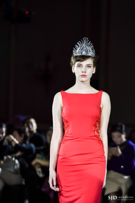 z6��������ʱ(�й�)�ٷ���վ�����񳯷�߼��鱦