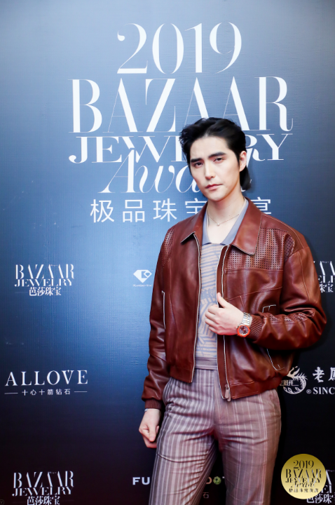 ���Ƹ����The Knot ��ϵ����Ȥ����